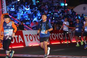 BIB: 44412, 43904, 4292
                            <button type="button" onclick="openModal(23182002)" class="btn btn-primary btn-sm float-right btn-popup" data-toggle="modal" data-target=".modal-high-quality">
                        <i class="fas fa-shopping-cart"></i> Add to Cart
                    </button>
                                            <button type="button" onclick="isThisMe(23182002, true)" class="btn btn-success btn-sm float-right btn-popup btn-isme hidden" data-toggle="tooltip" data-placement="bottom" title="นี่คือรูปของคุณใช่ไหม คลิกที่นี่เพื่อเอาเข้าอัลบั้ม">
                        <i class="fas fa-plus"></i> Add to album
                    </button>
                    <button type="button" onclick="isThisMe(23182002, false)" class="btn btn-warning btn-sm float-right btn-popup btn-isnotme hidden">
                        <i class="fas fa-ban"></i> Remove from album
                    </button>